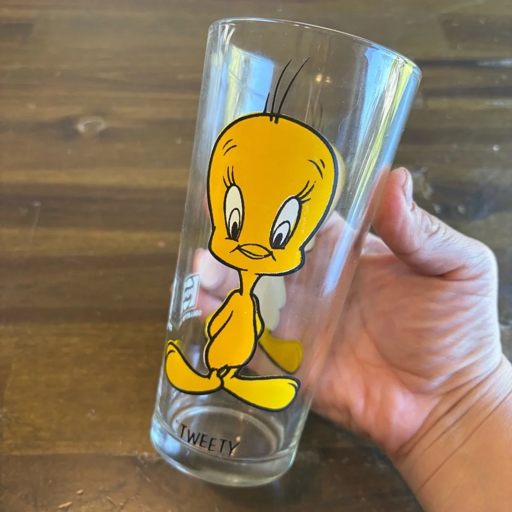 Looney Tunes Tweety 1973 1976 Glass Cup Pepsi Warner Bros Cool Cat Beaky Buzzard
